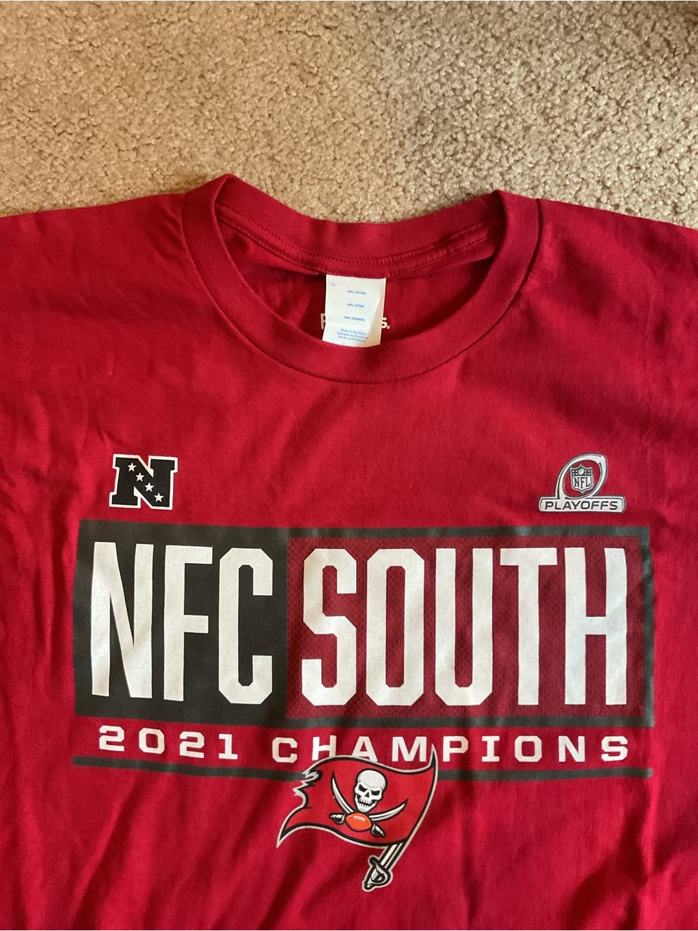 Tampa Bay Buccaneers Red NFC South 2021 Champions T-Shirt Suze 2XL